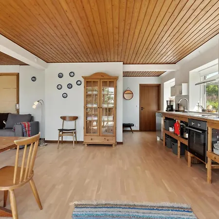 Apartment Beautiful In Aakirkeby With Wifi